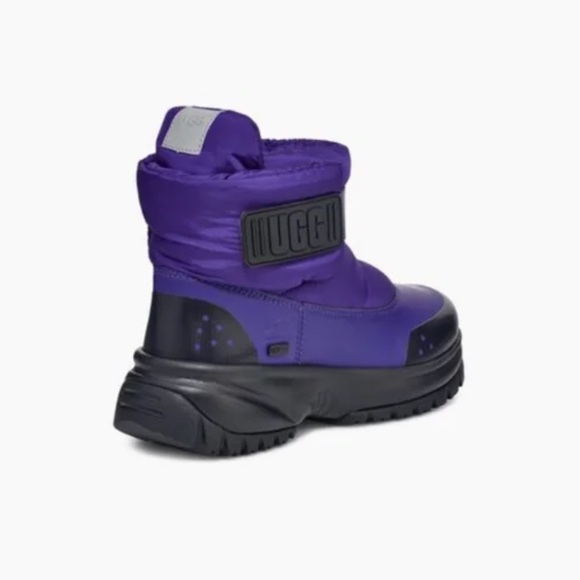 NWT UGG YOSE PUFF WATERPROOF WINTER SNOW ANKLE BOOTS - Picture 3 of 10